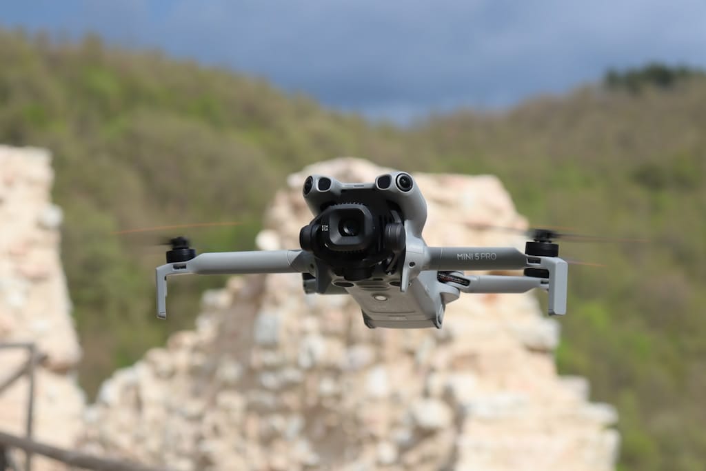 dron dji mini 5 pro